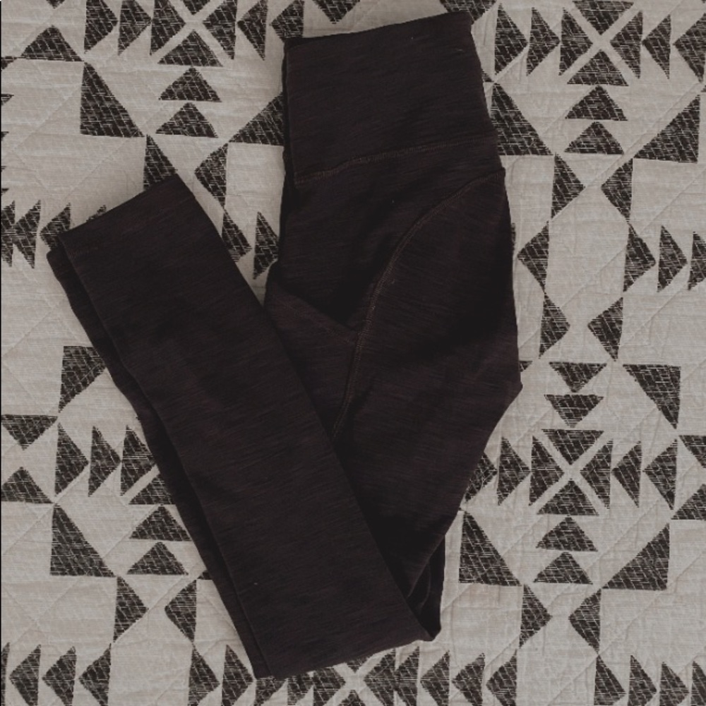 Lululemon invigorate 25 length size 0